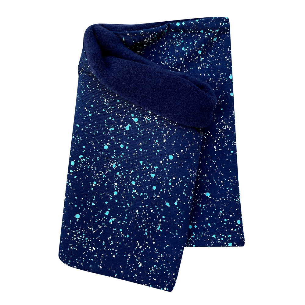 Wollhuhn Halstuch / Schlupfschal / Loop WARM, Innen Fleece, mit blauen und weißen Sprenkeln, handgefertigt aus hochwertigem Öko-Material, ideal für kalte Tage.