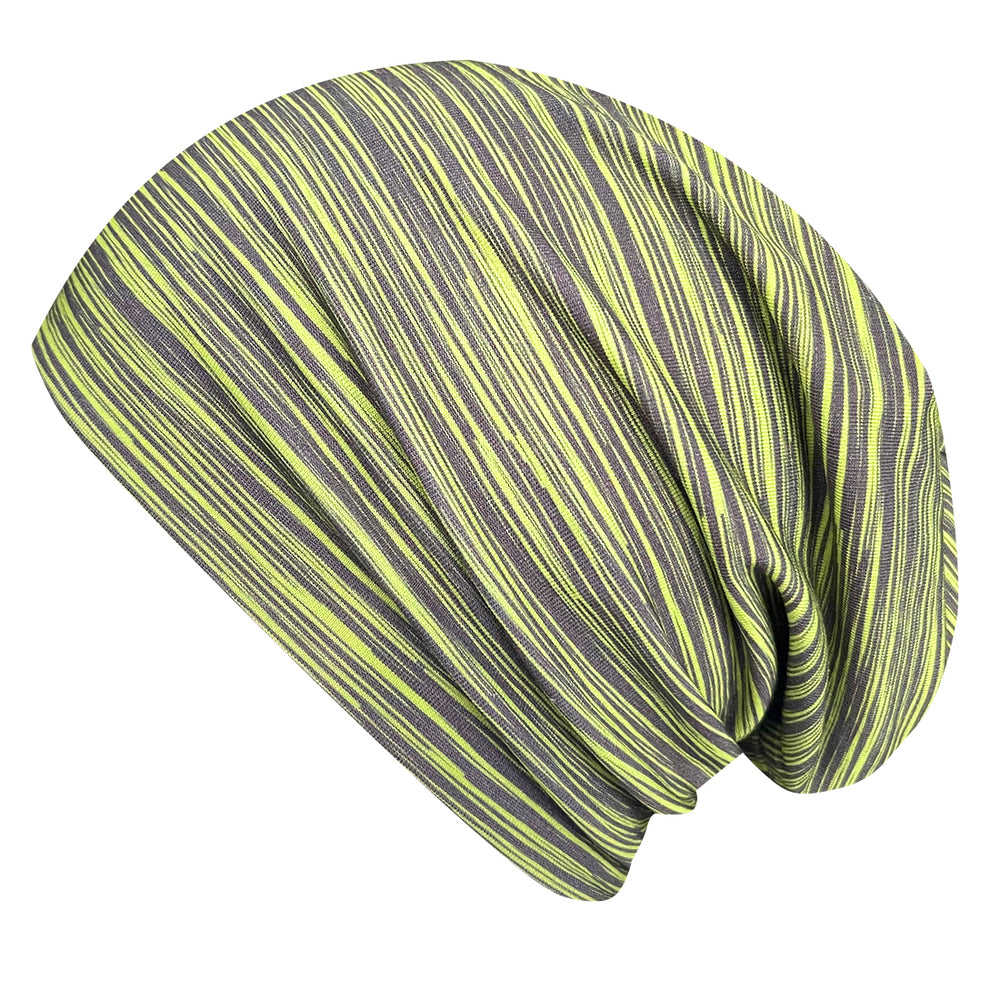 Nahaufnahme der Wollhuhn Öko Long Beanie / Wendemütze, zweilagig und formbeständig, aus weichem Baumwolljersey, geeignet für ganzjähriges Tragen. Ideal für Kinder und Jugendliche.