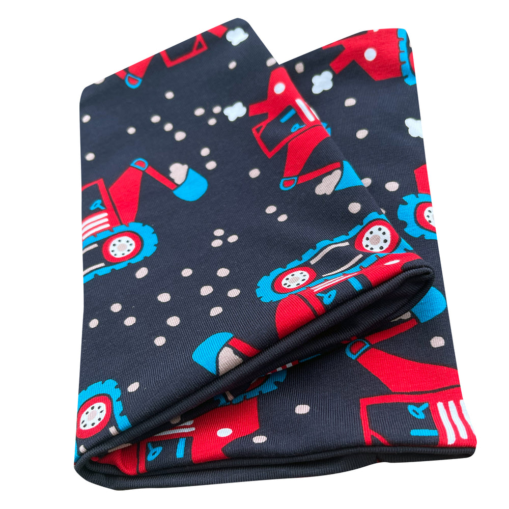 Wollhuhn Leichtes Lockeres Öko Jersey Halstuch mit Auto- und Lkw-Muster, gefaltet, ideal für Kinder, handgefertigt aus weichem, hochwertigem Öko-Jersey. Perfekt für Übergangszeiten.
