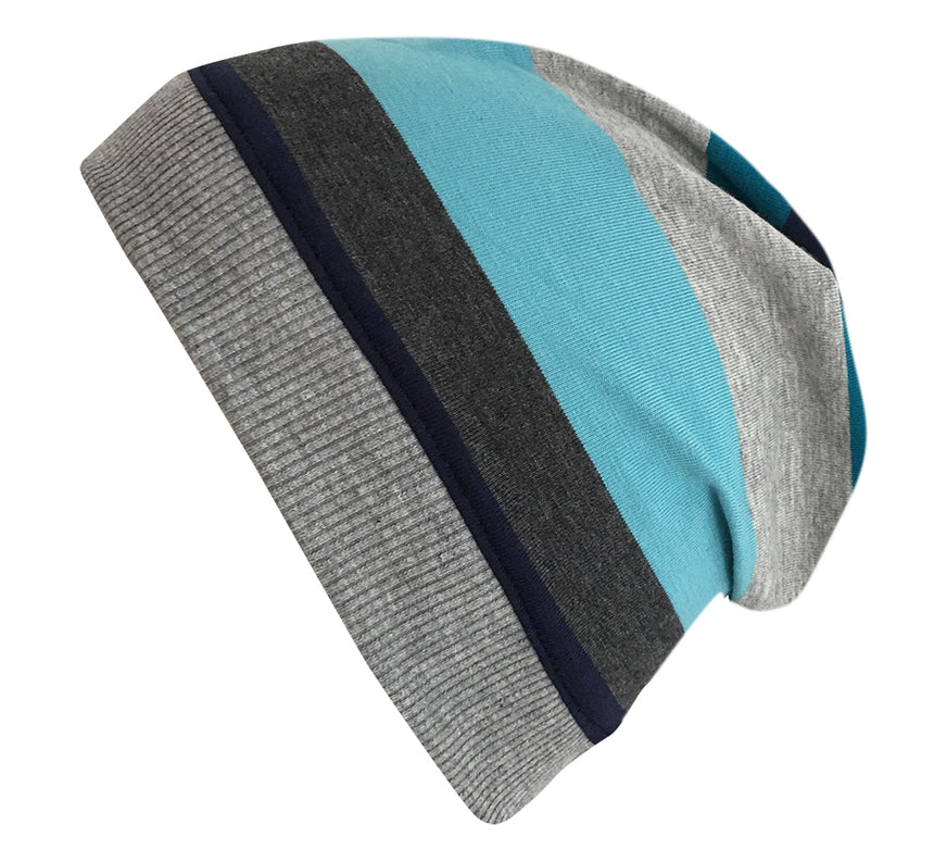 Wollhuhn Dünne Öko Beanie-Mütze: Handgemachte, slouchige Mütze in Grau- und Blautönen, ideal für Übergangszeiten. Angenehm für Kinder, aus weichem Öko-Jersey.