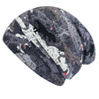 Wollhuhn Öko Long Beanie / Wendemütze, Ganzjährig, Zweilagig, Dino Camouflage Anthrazit – Nahaufnahme der bequemen, formbeständigen Mütze mit weichem Baumwolljersey und Elefantenmotiv.