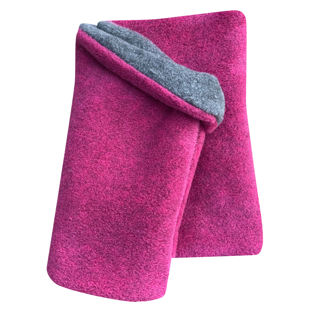 Wollhuhn WINTER Halstuch/Schlupfschal „Unser Wärmster“, doppellagig aus Fleece, ideal für Kinder und Erwachsene. Handgefertigt, weiches und wärmendes Design in Süddeutschland.