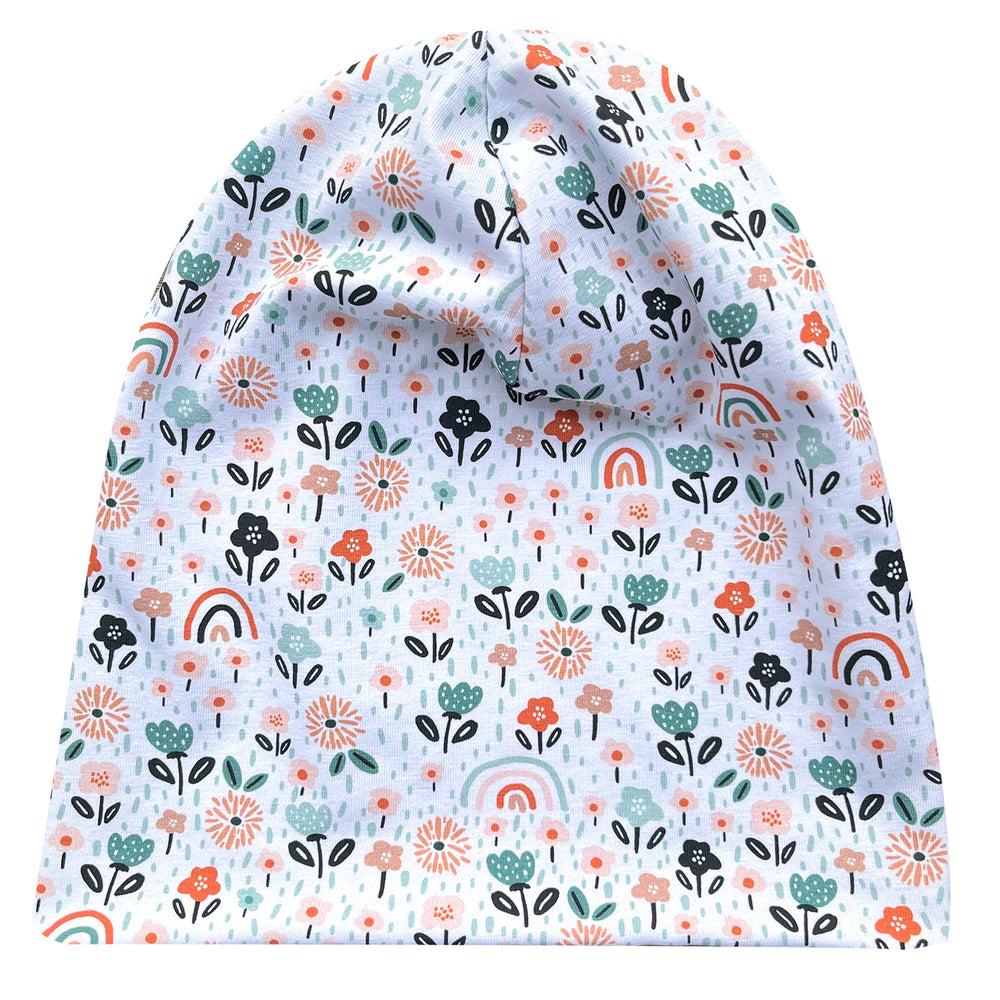 Wollhuhn Öko Long Beanie mit floralem Muster, zweilagig und wendbar. Ideal für Kinder durch weichen Baumwolljersey, bietet Komfort und Wärmeschutz.