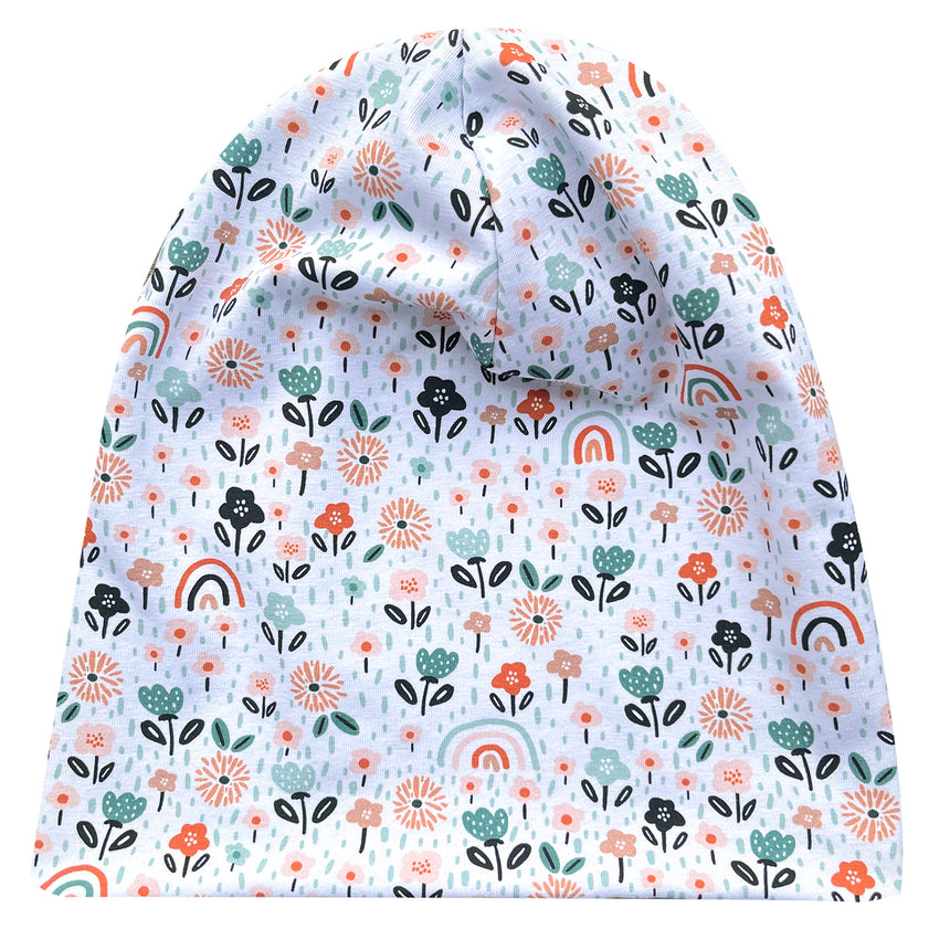 Wollhuhn Öko Long Beanie mit floralem Muster, zweilagig und wendbar. Ideal für Kinder durch weichen Baumwolljersey, bietet Komfort und Wärmeschutz.