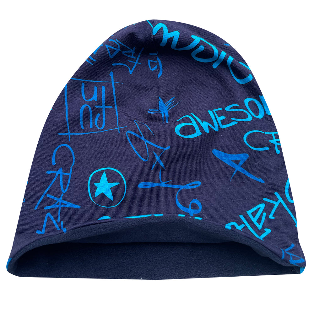 Wollhuhn ADD-ON Fleecefutter für Long Beanies und Shorties, sichtbar als blaue Mütze mit Schriftzug, optimiert für kuschelige Winterwärme.