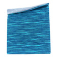 Wollhuhn LONG Loop, Jersey- oder Fleecefutter, zeigt ein handgefertigtes, blau-graues gestreiftes Design. Ideal für Komfort, Schutz und Stil.