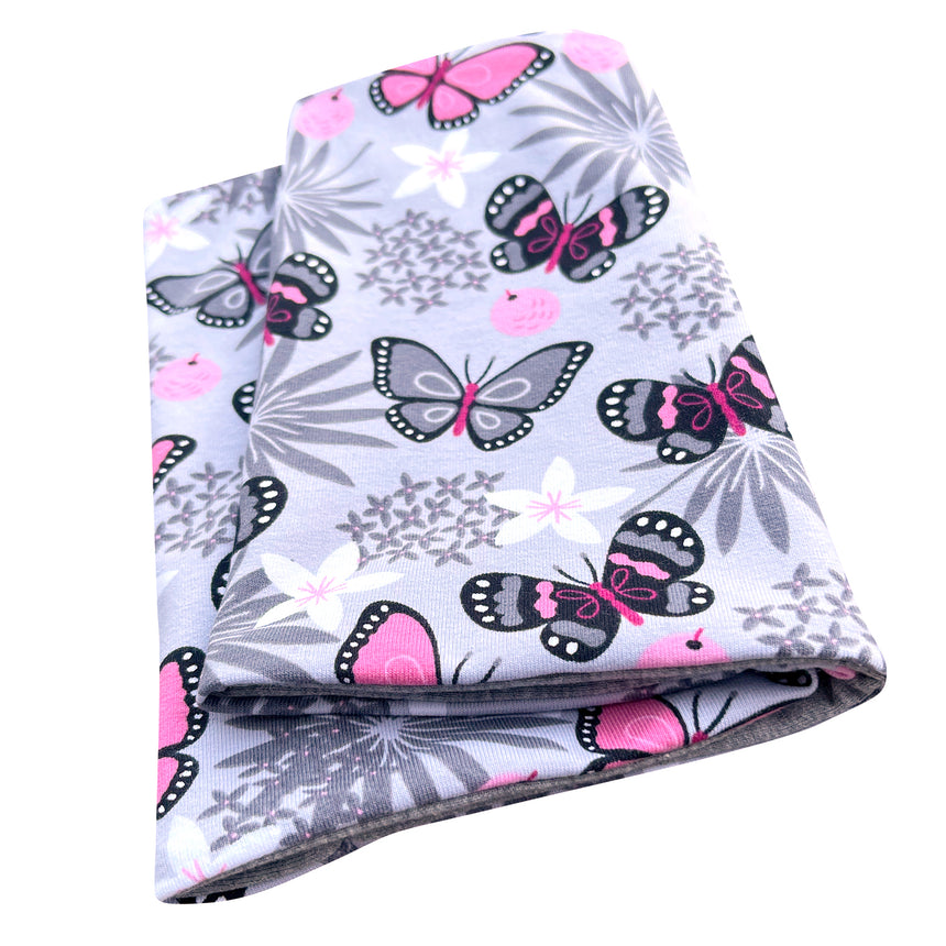 Wollhuhn Leichtes Lockeres Öko Jersey Halstuch mit Schmetterlingsmuster, handgemacht, weich und perfekt für Übergangszeiten, ideal für Kinder, einfach anzuziehen.