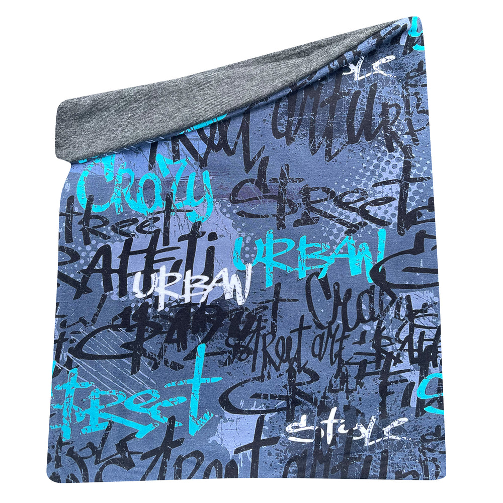 Wollhuhn LONG Loop, Jersey- oder Fleecefutter, Skater Blau, handgemachter Loop-Schal mit Schriftzug, bietet Komfort und Schutz, ideal für alle Wetterbedingungen.