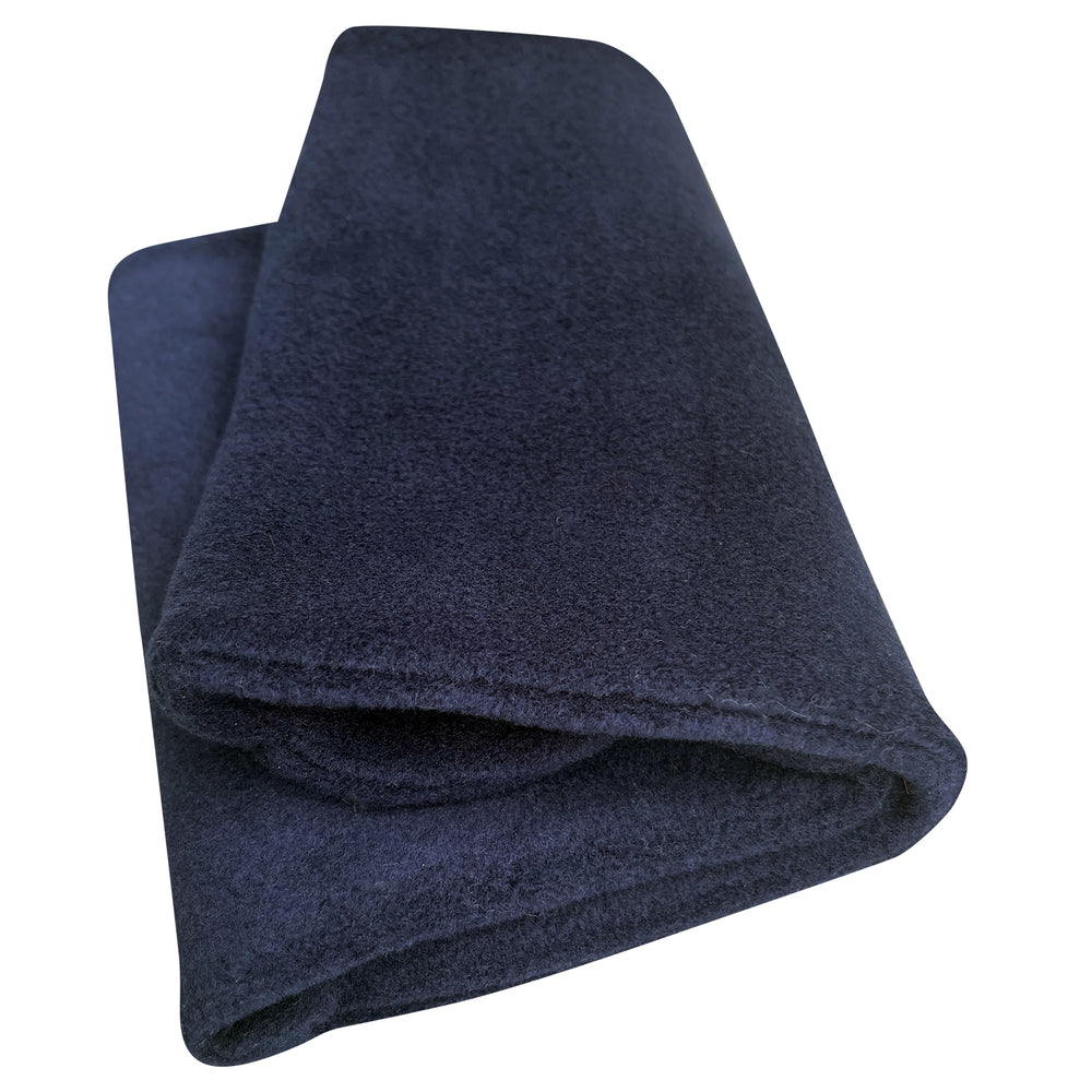 Wollhuhn WINTER Halstuch/Schlupfschal „Unser Wärmster“, doppellagig, aus weichem Fleece, handgenäht für optimalen Kälteschutz und Tragekomfort, einfarbig dunkelblau.