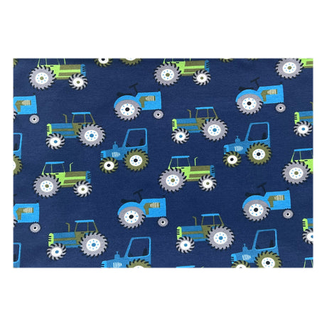 Wollhuhn Öko Jersey Schlupfschal mit Traktor-Muster in Dunkelblau, handgemacht und dehnbar, ideal für Kinder ab einem Jahr, angenehm und locker zu tragen.