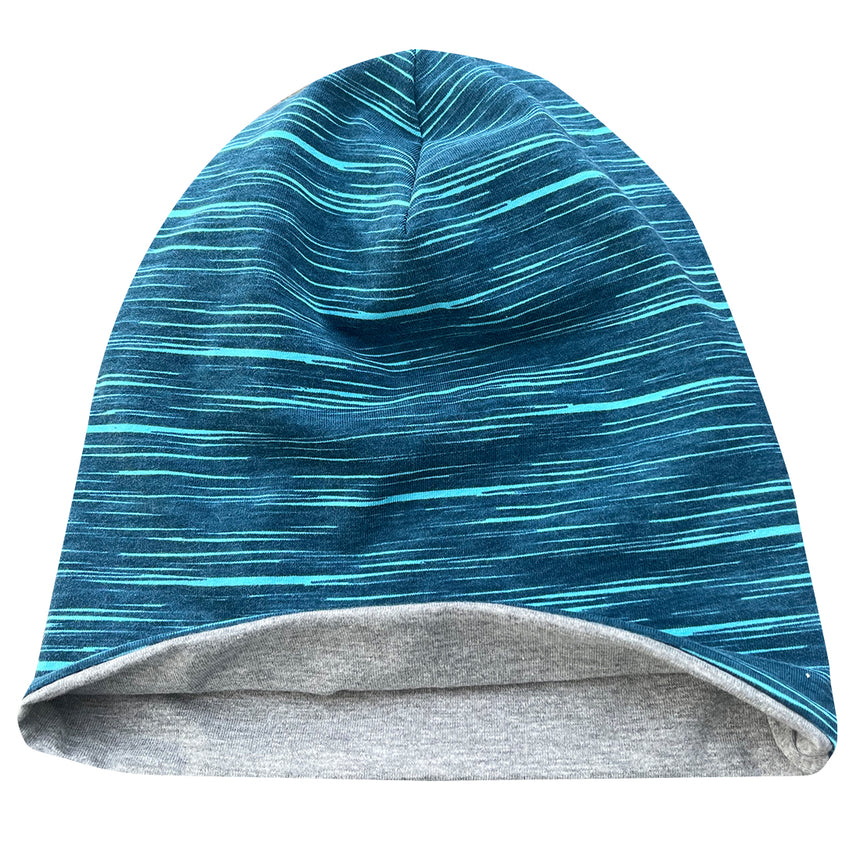 Wollhuhn Öko Long Beanie, zweilagig und wendbar, aus weichem Jersey. Lässiger Sitz, ideal für Kinder, handgefertigt in Deutschland. Perfekt für ganzjähriges Tragen.