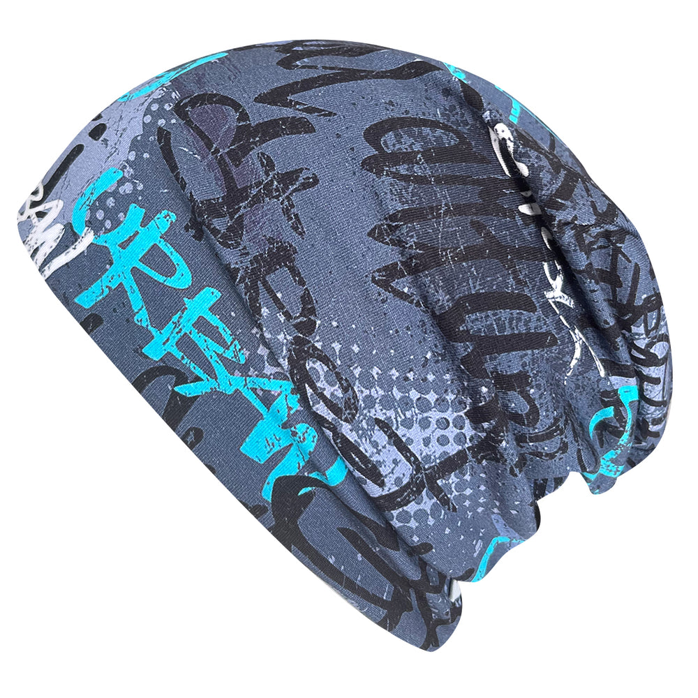 Handgemachte, blaue Wollhuhn Öko Long Beanie mit schwarzem Text, zweilagig, wendbar und lässig geschnitten für einen coolen Slouch-Look. Ideal für Kinder und Jugendliche.