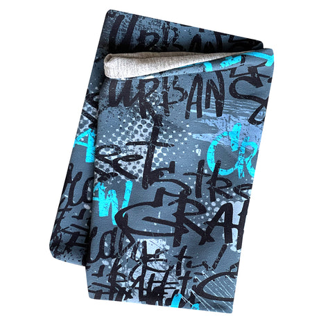 Wollhuhn Leichtes Lockeres Öko Jersey Halstuch, blau mit Graffiti-Muster, handgefertigt aus weichem Öko-Jersey, ideal für Kinder, wendbar für zwei Looks.
