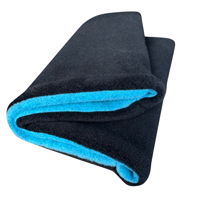 Wollhuhn WINTER Halstuch/Schlupfschal „Unser Wärmster“, doppellagiger Fleece in Schwarz/Türkis, handgenäht, weich und wärmend, ideal für Kinder und Erwachsene.