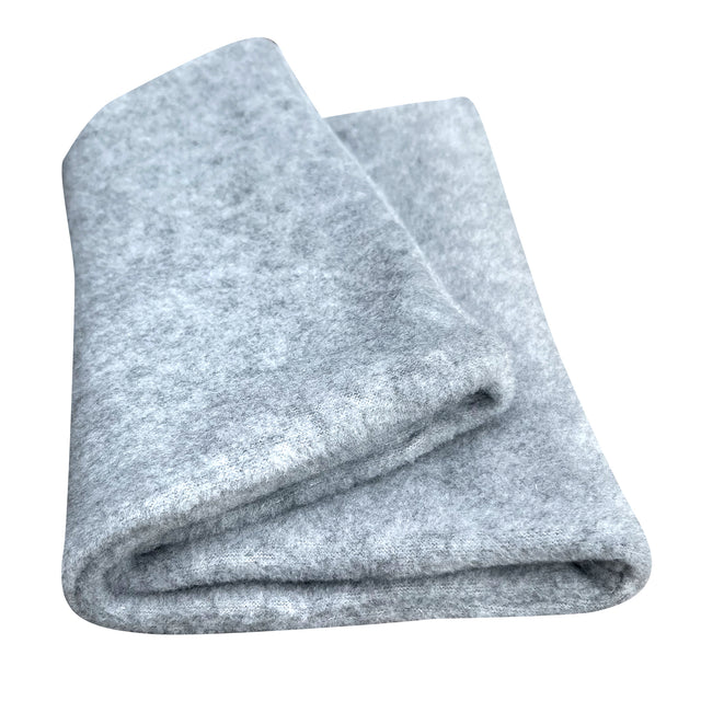 Gefalteter Wollhuhn WINTER Halstuch/Schlupfschal „Unser Wärmster“, einlagig hellgrau, doppellagiger Fleece, handgemacht, ideal für Kälte, besonders weich und langlebig.