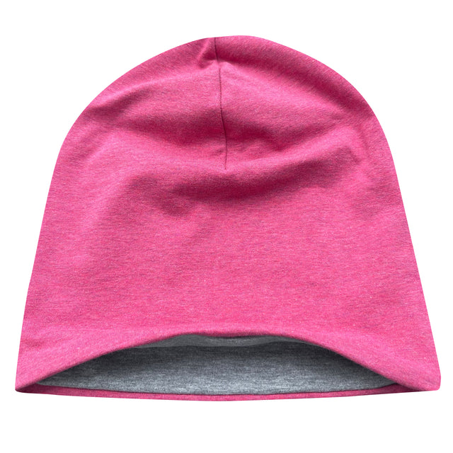 Wollhuhn Öko Long Beanie, zweilagig und wendbar, in Beere und Grau. Ideal für jede Jahreszeit, weich und formbeständig, handgefertigt in Deutschland.