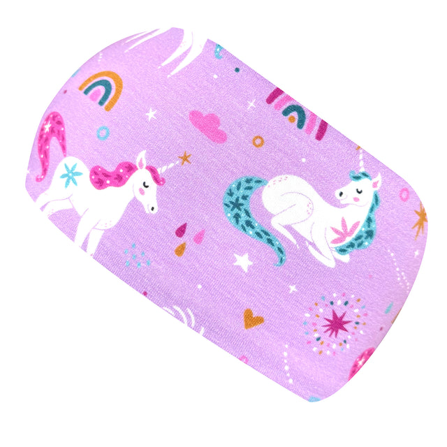 Wollhuhn Elastisches Öko Stirnband, fliederfarben mit Einhörnern und Regenbögen, handgemacht aus Bio-Baumwolle, weich und dehnbar, ideal für Sport und Freizeit.