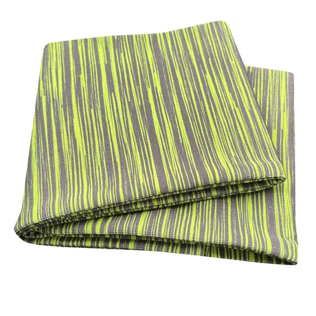 Wollhuhn Elastisches Öko Stirnband/Haarband Jersey Zweilagig Breit Lines Grüntöne, gefaltet, mit feinem Streifenmuster in Limettengrün und Grau. Ideal für vielseitige Anwendungen.