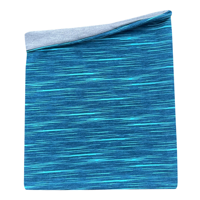 Wollhuhn LONG Loop, Jersey- oder Fleecefutter, zeigt ein handgefertigtes, blau-graues gestreiftes Design. Ideal für Komfort, Schutz und Stil.