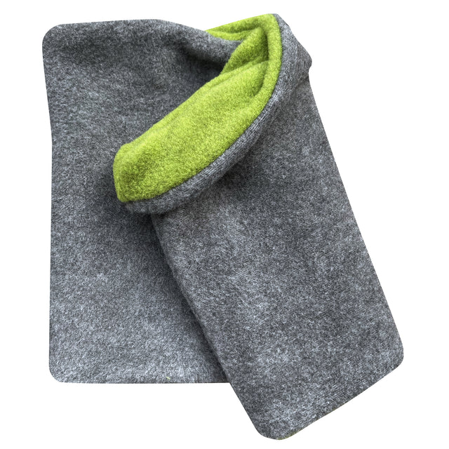 Wollhuhn WINTER Halstuch/Schlupfschal „Unser Wärmster“, doppellagig aus Fleece, anthrazit/grün, handgefertigt, ideal für Kinder und Erwachsene.