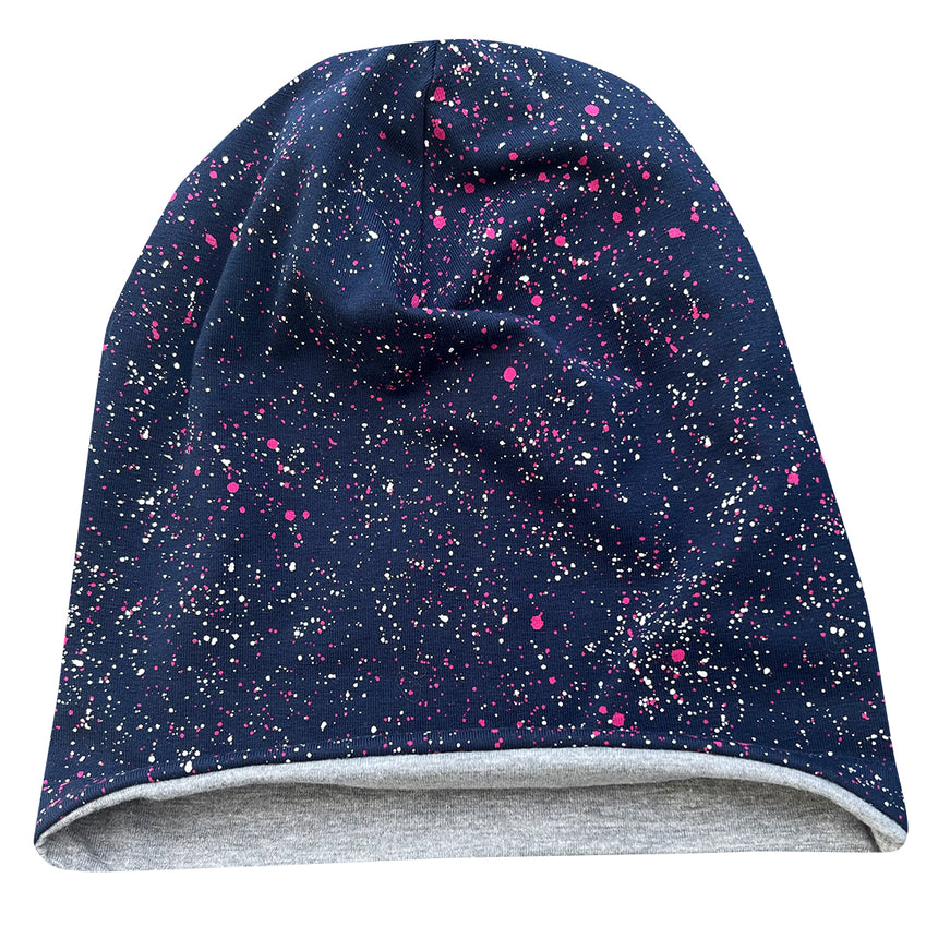 Wollhuhn Öko Long Beanie, Wendemütze: Zweilagig, blau-grau mit rosa Sprenkeln, aus weichem Baumwolljersey. Handgefertigt in Deutschland, ideal für Kinder und Jugendliche.